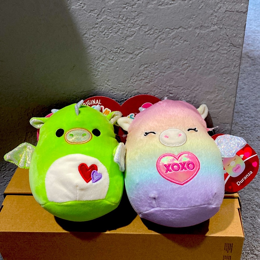 Squishmallows “Azizi” and “Duranza” Valentine’s Day Set